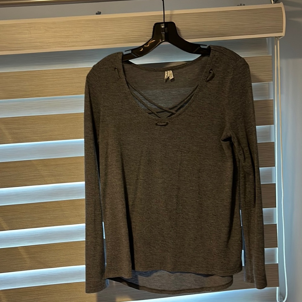 Mudd long sleeve cross scoop neck